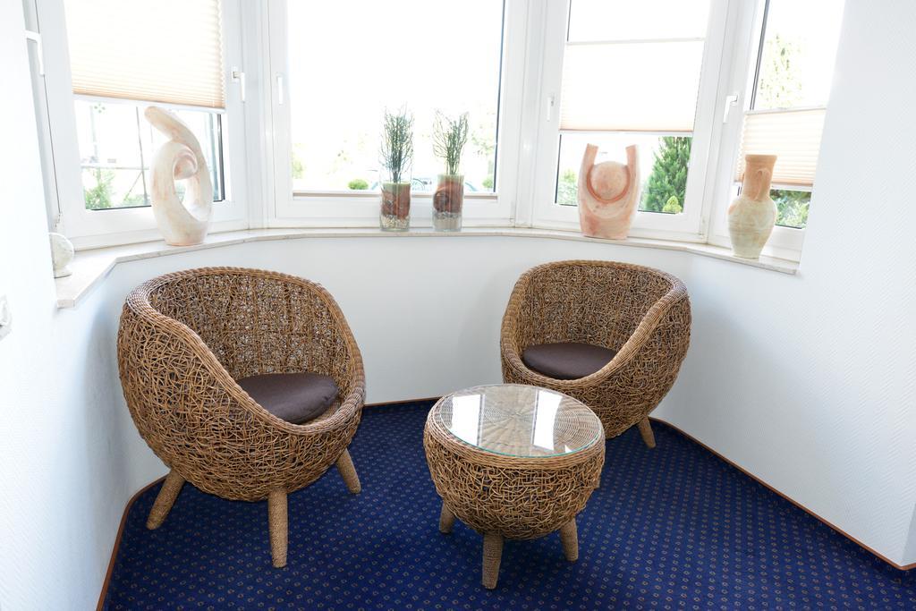 Trollinger Hof Hotell Bad Oeynhausen Exteriör bild
